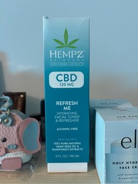 Hempz Refresh Me CBD Hydrating Facial Toner - Teal Blue
